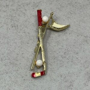 Vintage Gerry's Enamel Goldtone Golf Club Flag Balls Brooch Pin 2" Long